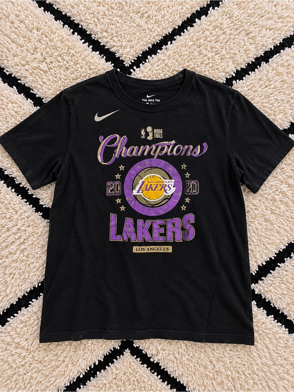 Nike Los Angeles Lakers Black Purple Graphic Tee